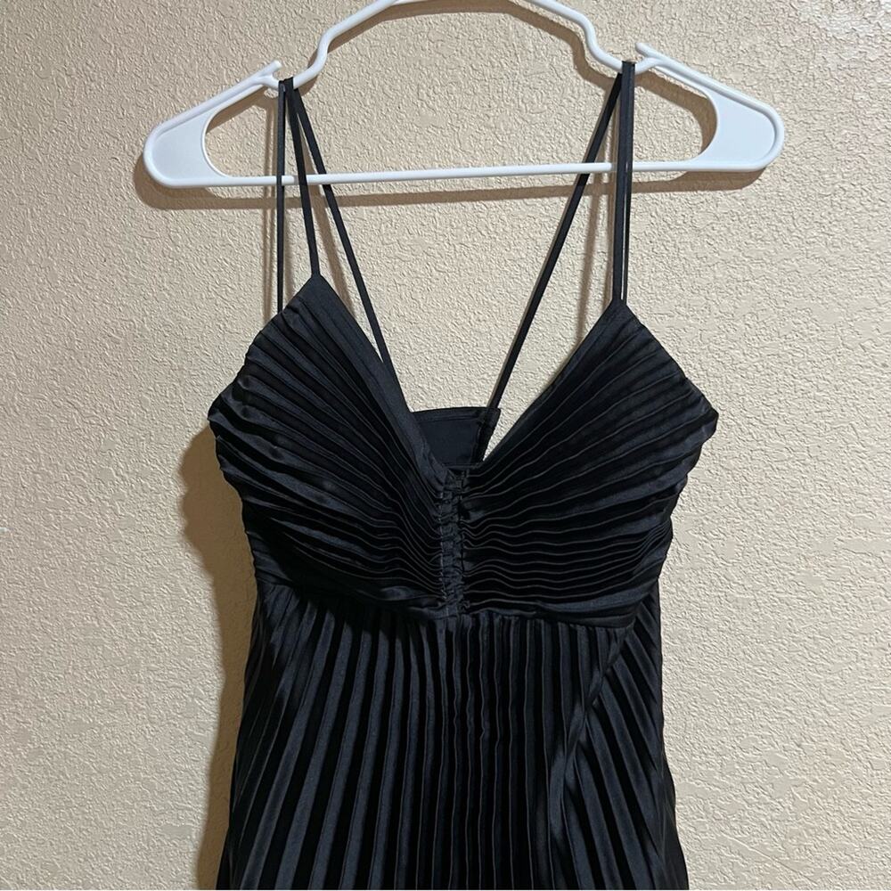 Banana Republic Solaire black pleated satin midi dress NEW 6 petite - Picture 3 of 9
